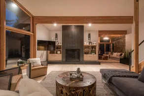Majestic Lakefront Villa - Image 3
