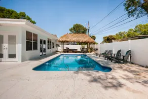 Exclusive Heated Pool Oasis · Tiki Hut Retreat - Image 3