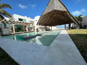 Beautiful beach house, sun, sand and sea - Image 5