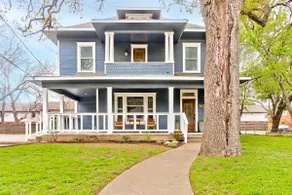 2nd-Fl Private Patio! The House on Hickory! - Image 2