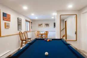 Catskills 4BR • Sleeps 8 • Fire Pit & Fireplace - Image 5