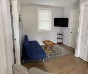 Walk to Beach or Bay with Great Downtown access! - Image 3