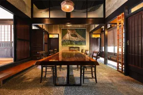 Riverside Private Villa by Crystal Streams - Image 2