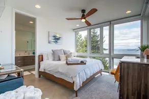 Alki Beach House w/ Ocean & Olympic Mtn Views - Image 5