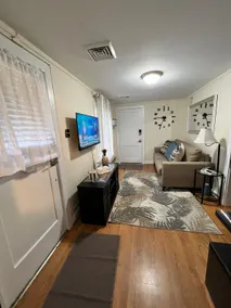 Cozy Cottage w/ Warm Finishes and Central Location - Image 5