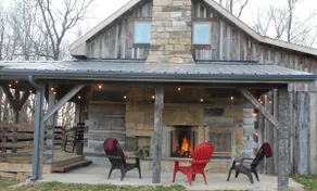 Historic log cabin getaway! - Image 2