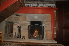 Historic log cabin getaway! - Image 5