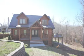 Creekside Cabin with hot tub - Image 3