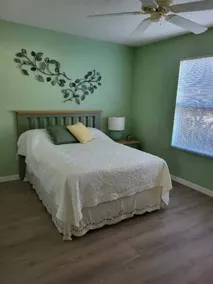 Villages home with Lanai & Golf Cart - Perfect location, golfers paradise - Image 2