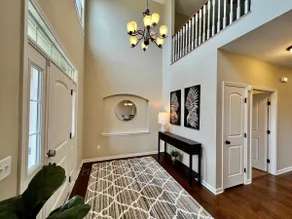 Large Executive Home In Lebanon Golf Community - Image 3