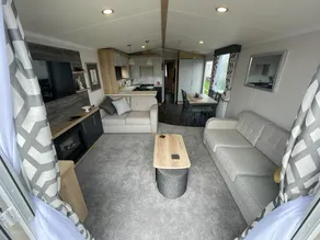 Luxury Whitstable Caravan - Image 5