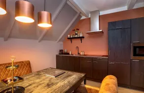 Luxurious and cozy overnight stay with sauna/hot tub - Image 5