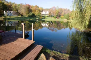 Cottage Suite on the Lake - Image 4