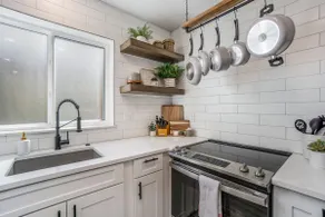 Plum Street House - Image 4