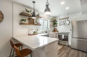 Plum Street House - Image 3