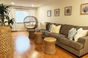Pure Salt Villa. Lux. Pet Friendly. 3BR 3BA. Sleeps 11. - Image 2