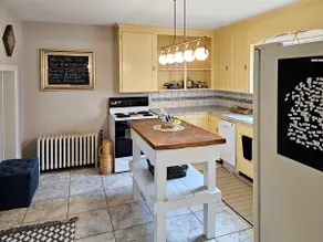 Downtown Bungalow - Entire house close to College - Image 5