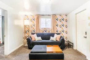 Garden Patio Lounge + City View! 2mi to downtown! - Image 3