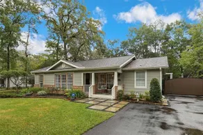 The Woodlands Poolside Retreat w/ Backyard Playset - Image 4