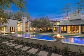 Houston Rivercrest Mansion - Image 2