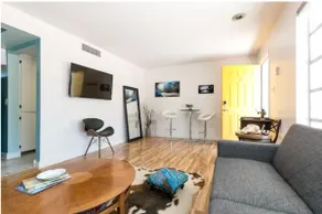 1B - Condo Mid-Centry Bungalow - Image 3