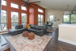 3BR Lake Travis retreat with boat slip & pool - Image 2