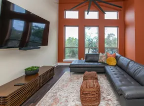 3BR Lake Travis retreat with boat slip & pool - Image 5