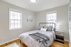Cozy Home in NE Lincoln - Image 3