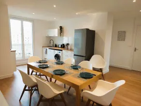 Bright 2 Bedrooms with Garage | Tram 1 min away - Image 2