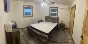 Hill Top Hideaway - Image 5