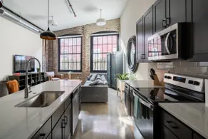 The Edison Loft - Renovated Factory - Short North - Image 5