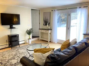 Thembi’s Cozy Place (Lower Level) - Image 3
