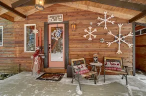 Mountain House near Mt Rainier & Ski Area - Image 2
