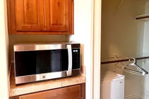 Private Suite in Spicewood - Image 4