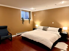 King Beds Private Suite - Image 4