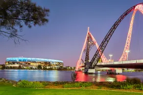The Prestigious 2-story walk to Royal Waterfront - Image 2