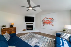 Crusty Crab: Pet friendly. Work Remotely. Clean. - Image 2