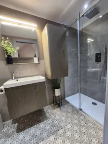 Luxury 1 Bed Coach House - Image 4
