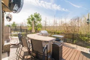 Deck, Private Gym & Comm Pools near Woodlands Mall - Image 2