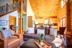 Mountain Serenity: JACUZZi, Views & Luxury - Image 3