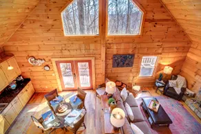 Mountain Serenity: JACUZZi, Views & Luxury - Image 4