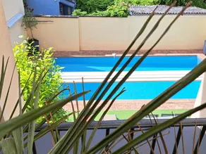 Luxury House with Pool - Image 4