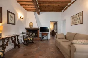 GuestHost - Charming Cottage with Pool & Parking - Image 4