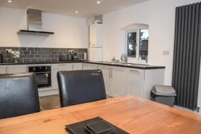 Sadlers Barn - Two bed en-suite - Image 4