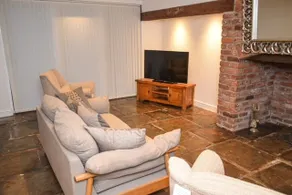Sadlers Barn - Two bed en-suite - Image 2