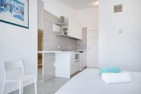 2. Studio with swimming pool and ocean view - Image 4