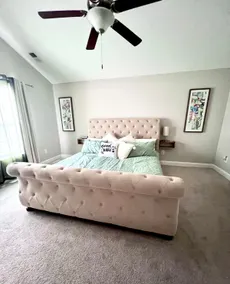 Spacious home, close to beach! - Image 5