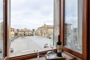 Giulia - Romantic bedroom in Monteriggioni - Image 3