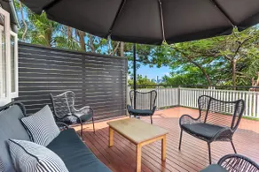 Poppy's Place! 4Bed/1Bath/2Car/Views/House ~Bardon - Image 3