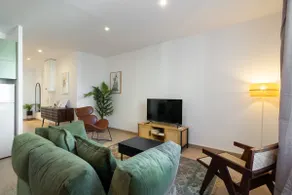 11CRC1037 Newly decorated Flat near Sants Station - Image 5